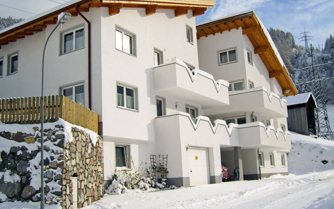 Flirsch Apartment | 100 m² Apartment ∙ 3 bedrooms ∙ 6 guests