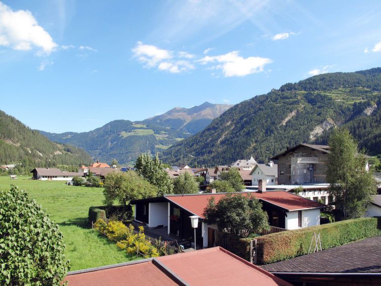 Ried im Oberinntal Villa | 3 bedroom Villa, sleeps 6 in Ried im Oberinntal with WiFi