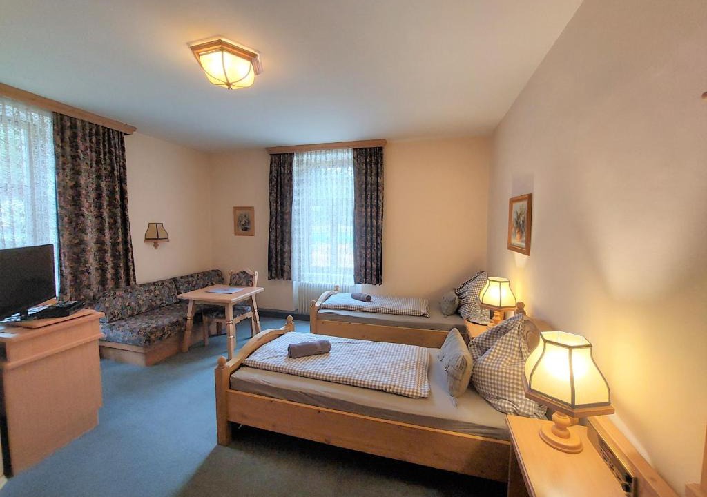 Leoben House | 3 Raben - Leoben - Zimmer für Geschäftsreisende, Urlauber, Monteure und Handwerker, Polski Pensjonat Austria