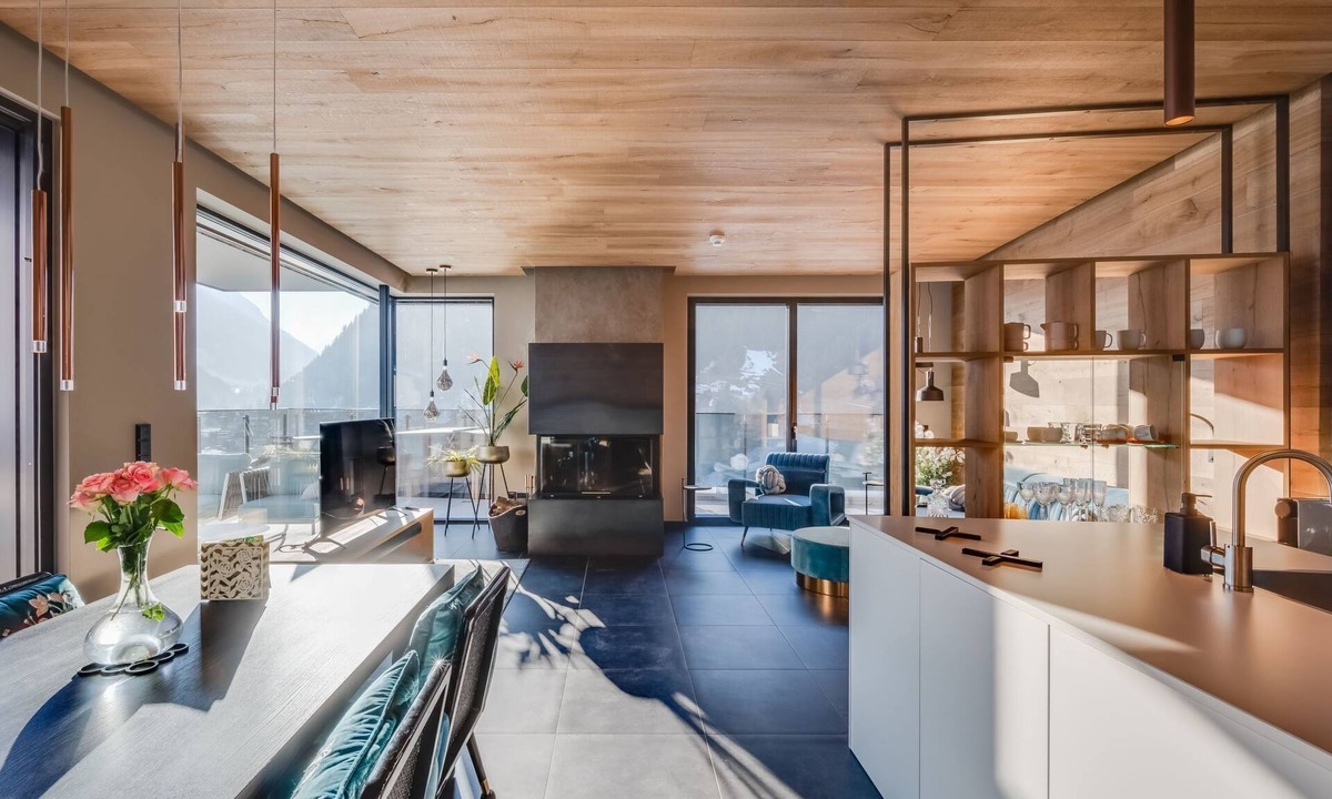 See Apartment | Alpin Penthouse - Atemberaubend und Luxuriös by Interhome