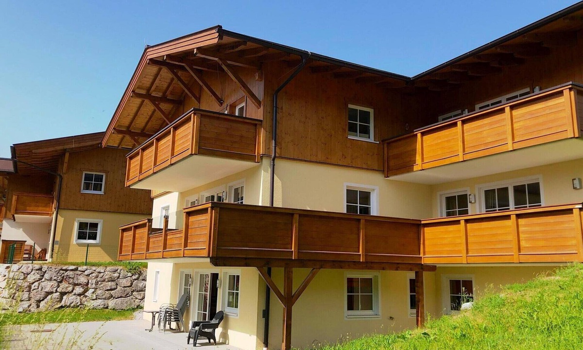 Vorderglemm Apartment | Alpine Apartment Near Ski Lift