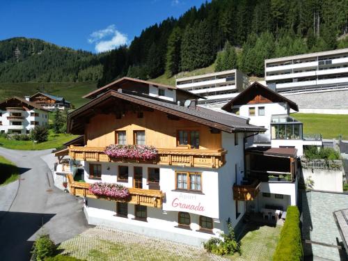 Mathon Apartment | Apart Granada inklusive Silvretta Card Premium