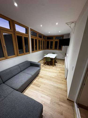 Wilten Apartment | Apartament in Innsbruck With 3 bedrooms