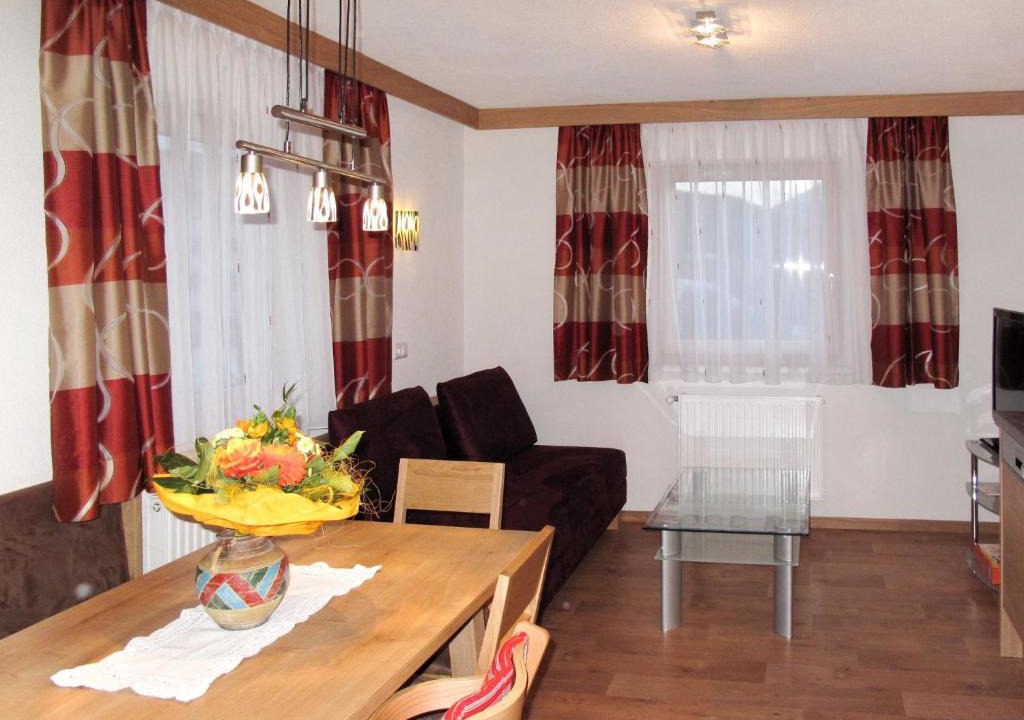 Fendels Apartment | Apartment Alpenherz-2 by Interhome