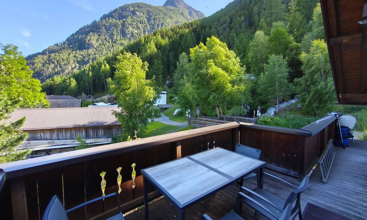 Laengenfeld Apartment | Apartment 'Ferienhaus Am Wasserfall Ap2' with Mountain View, Private Terrace and Wi-Fi