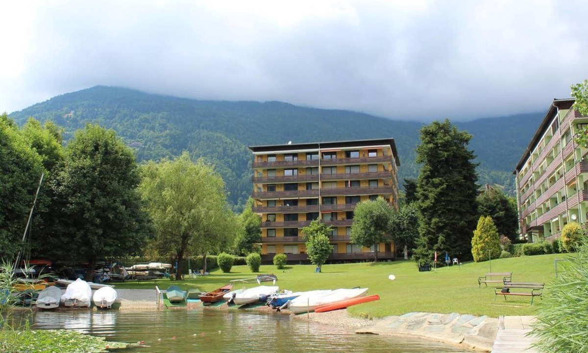 Bodensdorf Apartment | Apartment Zeber - Directly on the lake! - Apartment