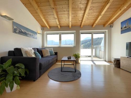 Zirl Apartment | Bergblick rundum Zirl by Base&Beyond