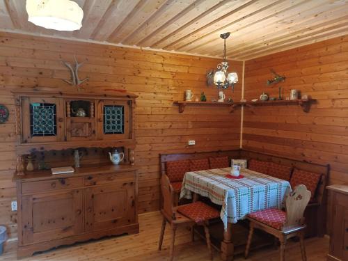 Muenichreith-Laimbach House | Berghütte mit Privatem Naturschwimmteich