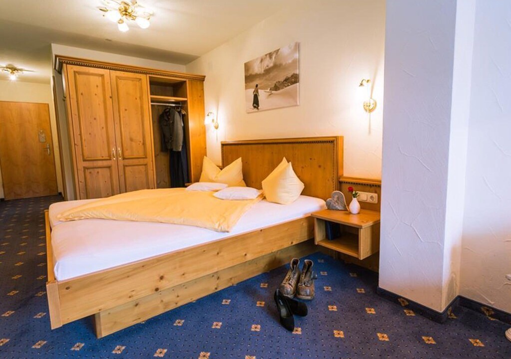 Riezlern Hotel | Breitachtal Room with Balcony - Haller's Posthotel