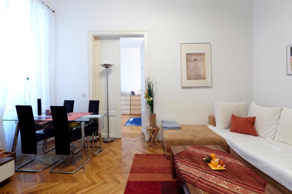 Leopoldstadt Apartment | Central/Connected Danube Apt.