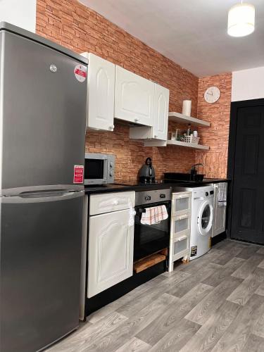 Broadstone Apartment | Comfortable Flat City Centre - 1