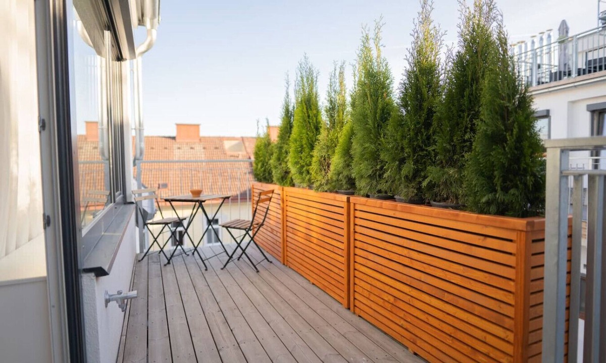 Rudolfsheim-Funfhaus Apartment | Cozy Penthouse with a terrace by Schönbrunn Palace
