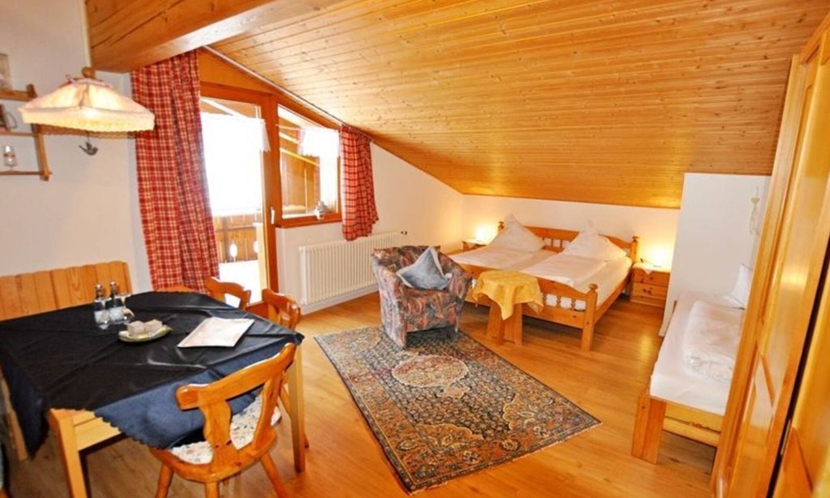 Jungholz Bed & Breakfast | Cyclamen 21 - Landhaus Wildschütz