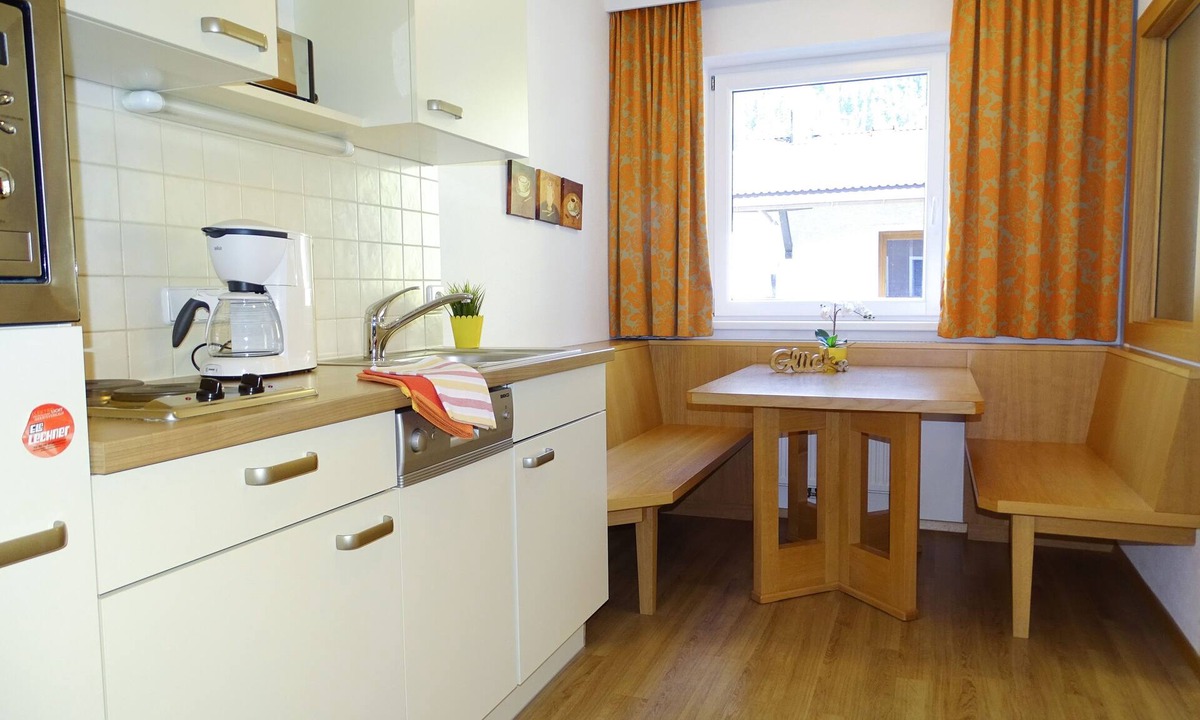 Mayrhofen Apartment | Enzian No. 2 - Apartments Windschnur