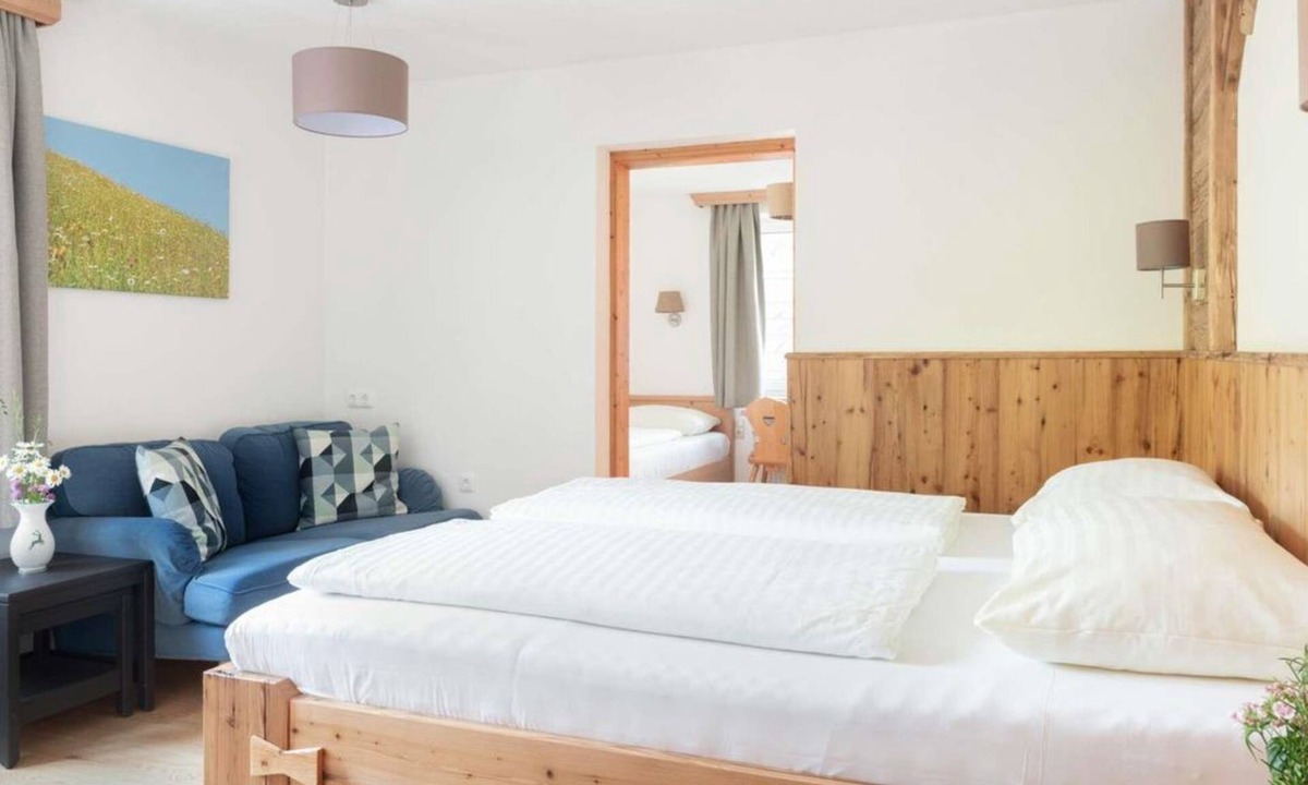 Rossleithen House | Familienzimmer mit Dusche/wc, 2 Schlafräume - Ferienhotel Gut Enghagen