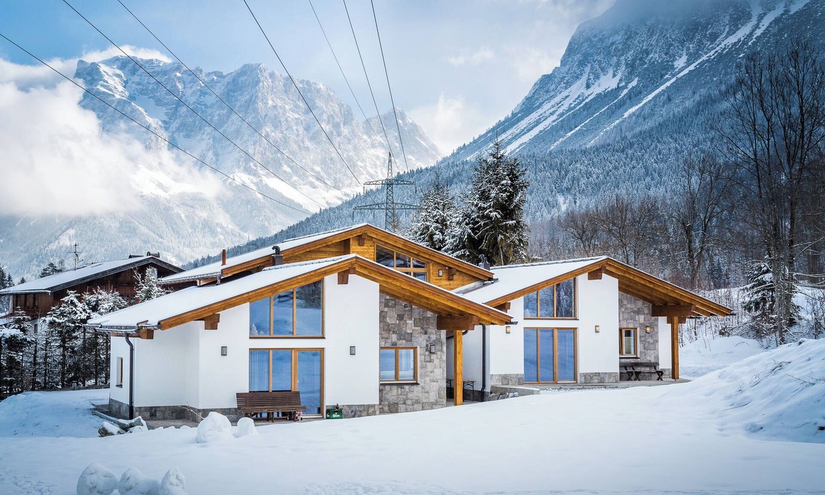 Biberwier Ski Chalet | Fantastic chalets on the edge of the forest with their own infrared cabin. Near the ski slope