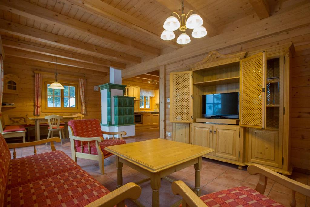Frantschach-Sankt Gertraud Ski Chalet | Feriendorf Koralpe Chalet Bergkristall