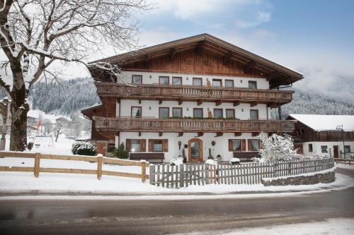 Ried im Zillertal Apartment | Ferienhof Lackner