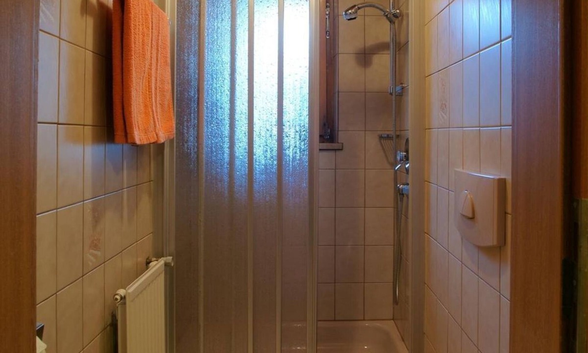 Wenns House | Ferienwohnung Schweizerhof - Haus Hochzeigerblick