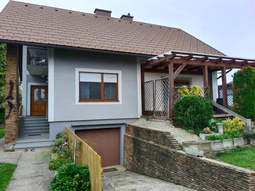 Kaindorf an der Sulm Apartment | Ferienwohnungen Birgit