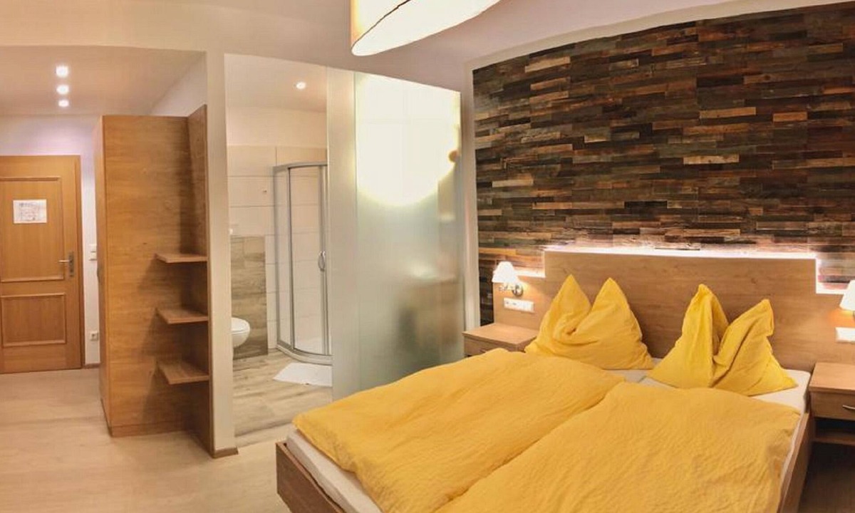 Altenmarkt im Isperthale Hotel | Gasthof-Hotel zur Linde