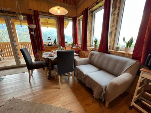 Donnersbach Apartment | Gemütliches Häuschen "Bergblick Hollnhof" lädt zum verweilen ein