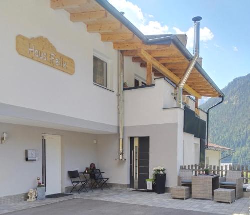 Pettneu am Arlberg Apartment | Haus Felix