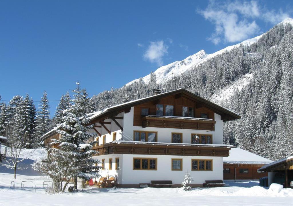 Holzgau House | Haus Lärchenhof