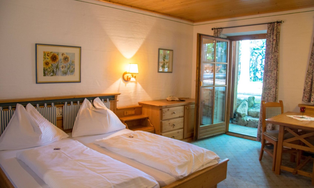 Gruenau im Almtal Hotel | Hochberghaus