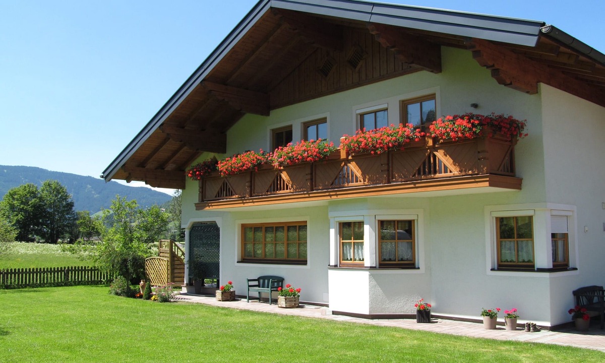 Radstadt Apartment | Holiday Apartment 'Apart Waldblick' with Mountain View, Shared Terrace & Wi-Fi (No Kitchen)