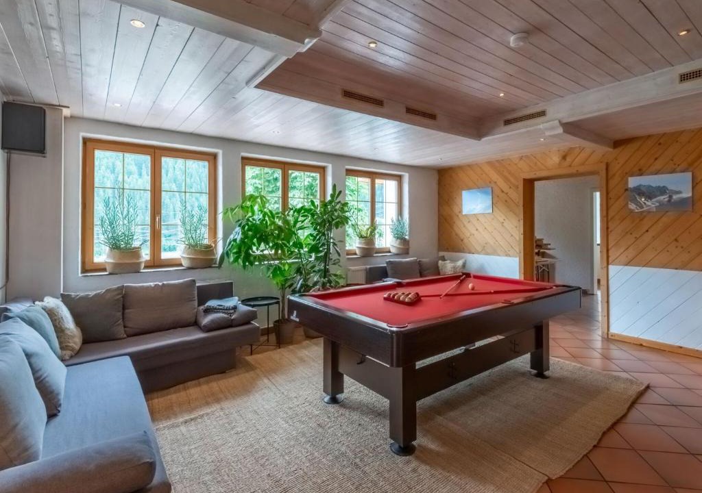 Pettneu am Arlberg House | Holiday home near St Anton am Arlberg with sauna