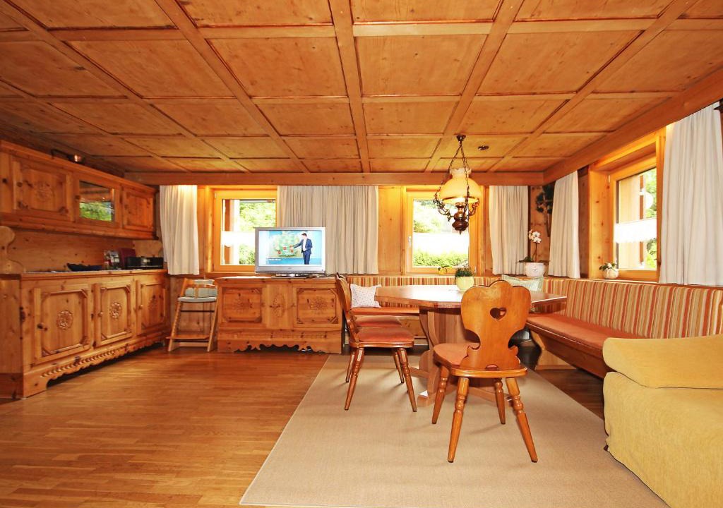 Bartholomaeberg House | Holiday Home Josefine by Interhome