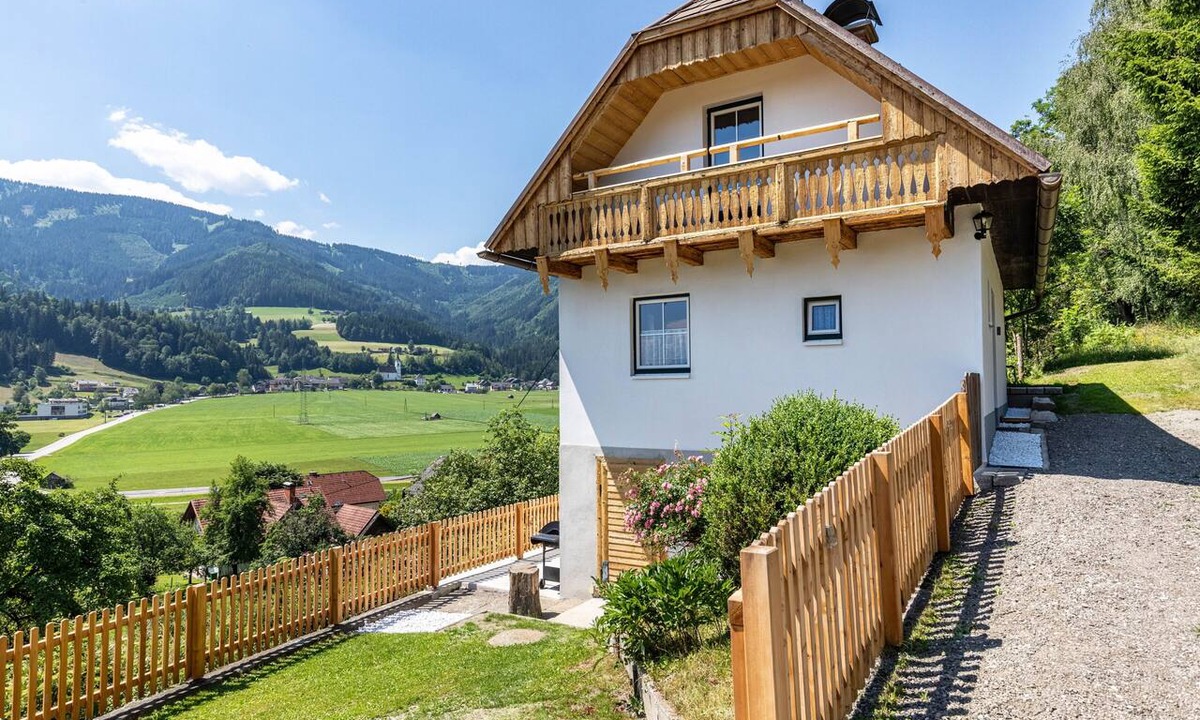 Altlassing House | Holiday Home 'Sonnseitn' with Mountain View, Private Terrace and Garden