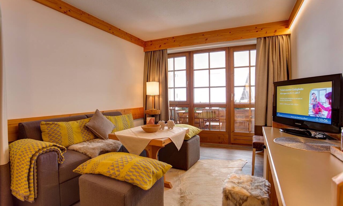 Sankt Anton am Arlberg Hotel | Hotel am Dorfplatz