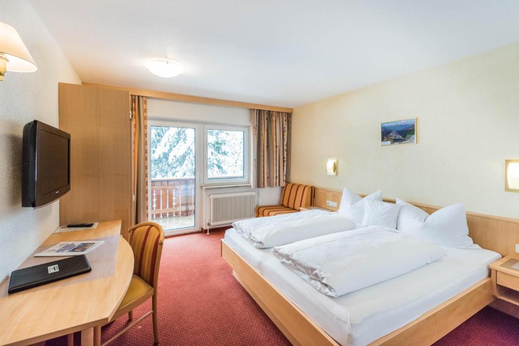 Stanzach House | Hotel Garni Waldhof - Wohlfühlen am Lech