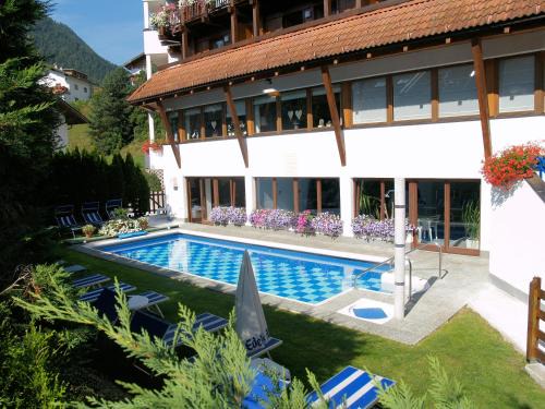 Arzl im Piztal Hotel | Hotel Montana