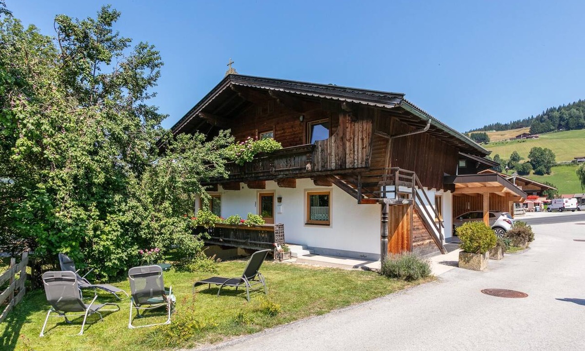 Hopfgarten im Brixental House | Large holiday home directly on the valley run