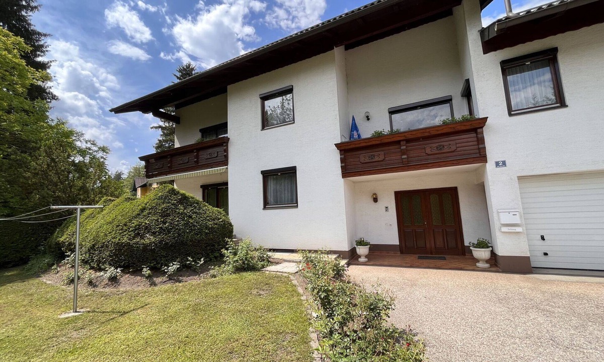 Unterburg am Klopeiner See Apartment | Lovely apartment for 4 people with WIFI, TV and balcony