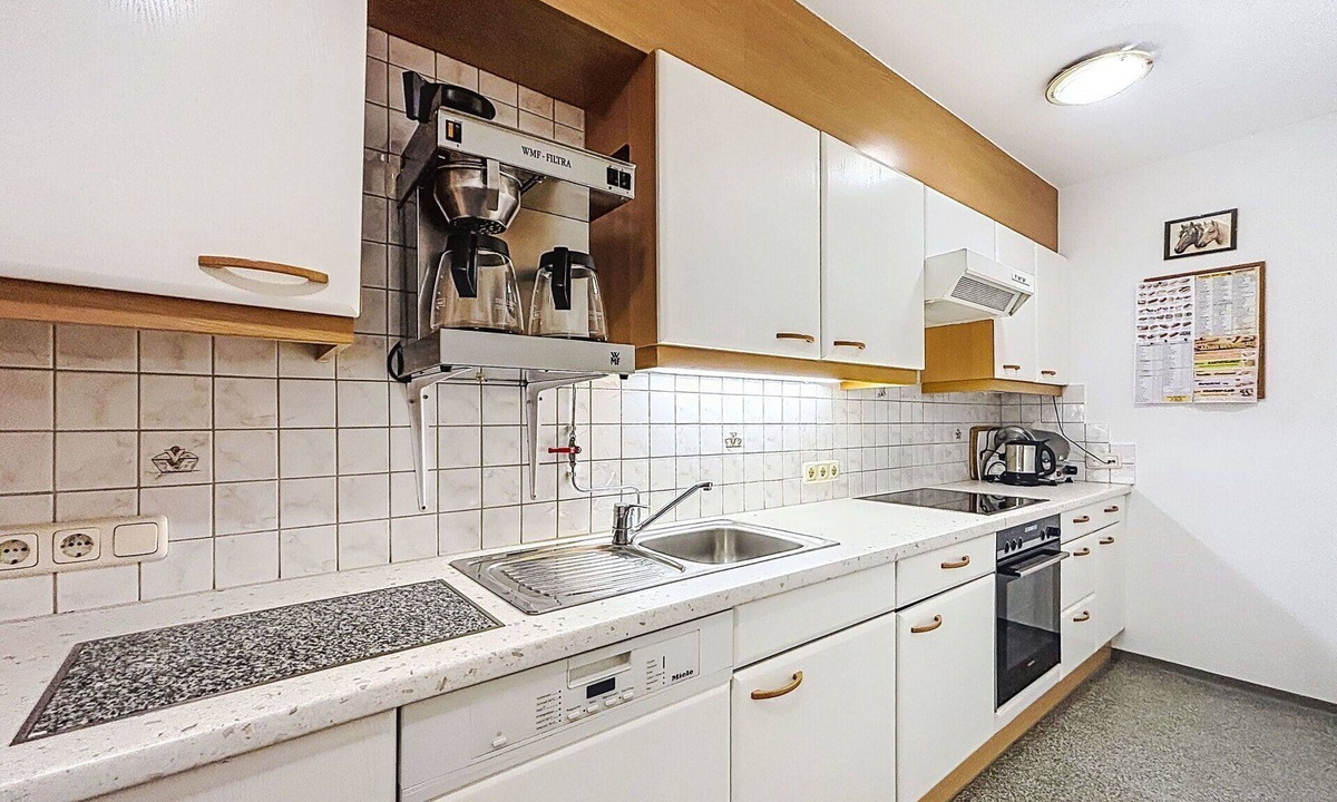 Kappl Apartment | Lovely apartment for 12 people with WIFI, TV and balcony