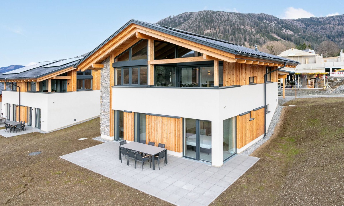 Sankt Lambrecht House | Lovely ski in-ski out lodge with sauna
