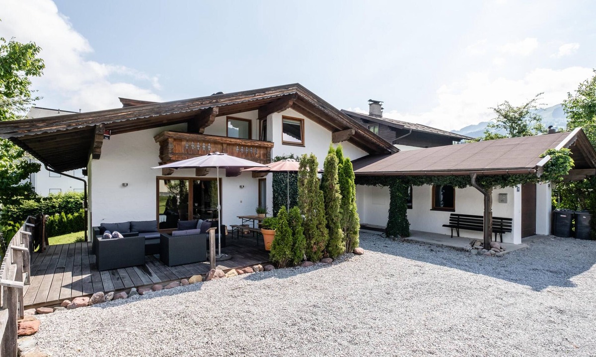 Kitzbuehel Ski Chalet | Luxury chalet within walking distance of the centre