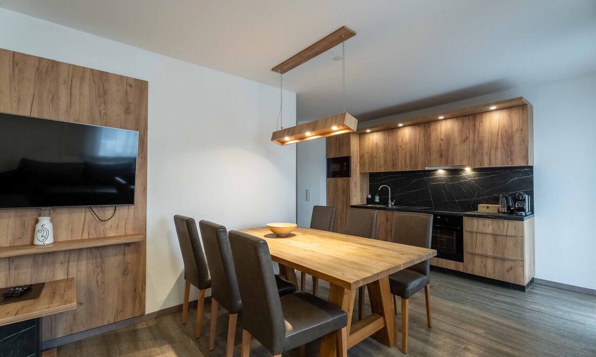 Piesendorf Apartment | Maiskogelblick Apartments - TOP 13, Mountain View & Balcony