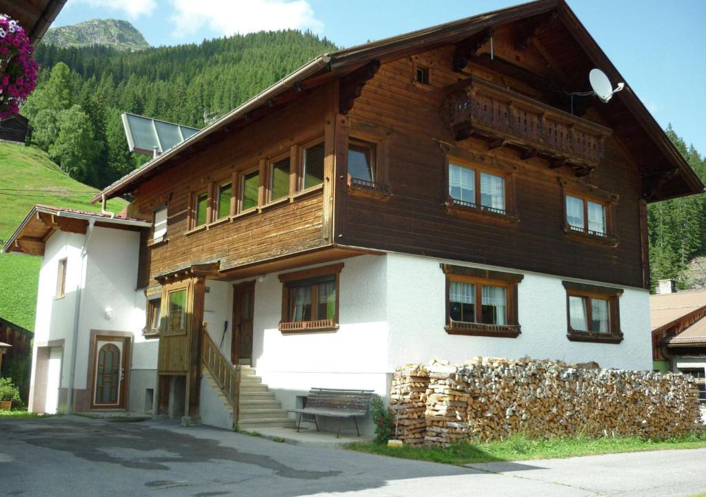Kappl Apartment | Modern Apartment in Kappl near Ski Area