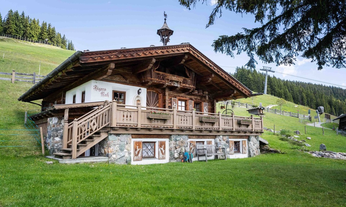 Saalbach-Hinterglemm Ski Chalet | Panorama Alm Chalets - Jägersruh One, Ski-in/out & Wellness