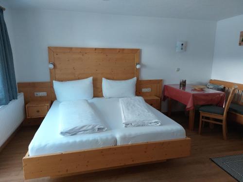 Biberwier House | Pension Appartementhaus Bergland