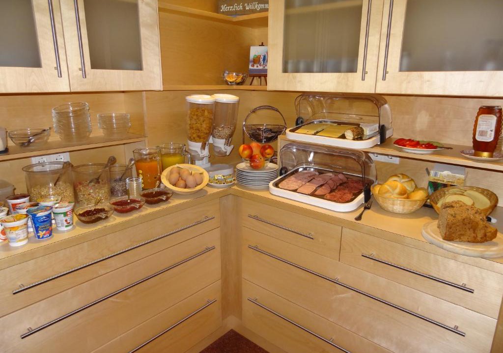 Arzl im Piztal House | Pension Schöpf