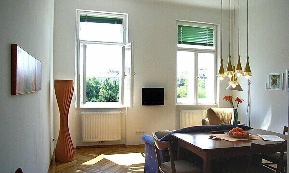 Stuwerviertel Apartment | Quiet 1 Bedroom Apartment With Park Views In The Heart Of Vienna