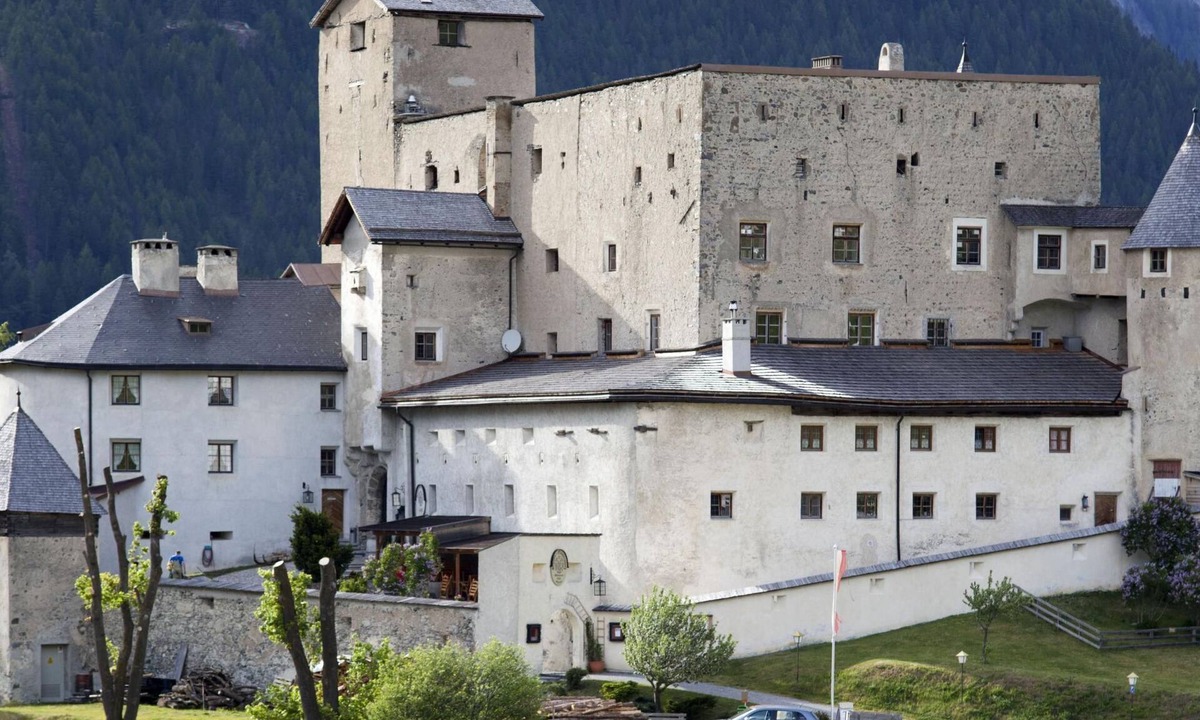 Nauders Apartment | Schloss Naudersberg 2 in Nauders by Interhome