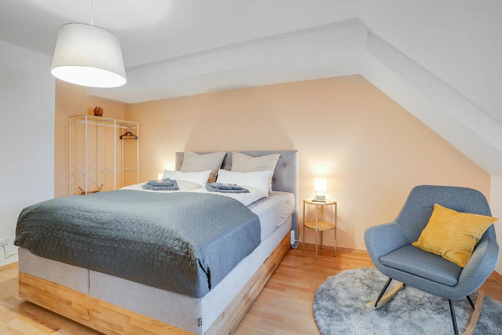 Graz City Centre Apartment | Schlossberg Panorama Suite - 3BR & Free Parking in Altstadt by HERO HOMES Graz