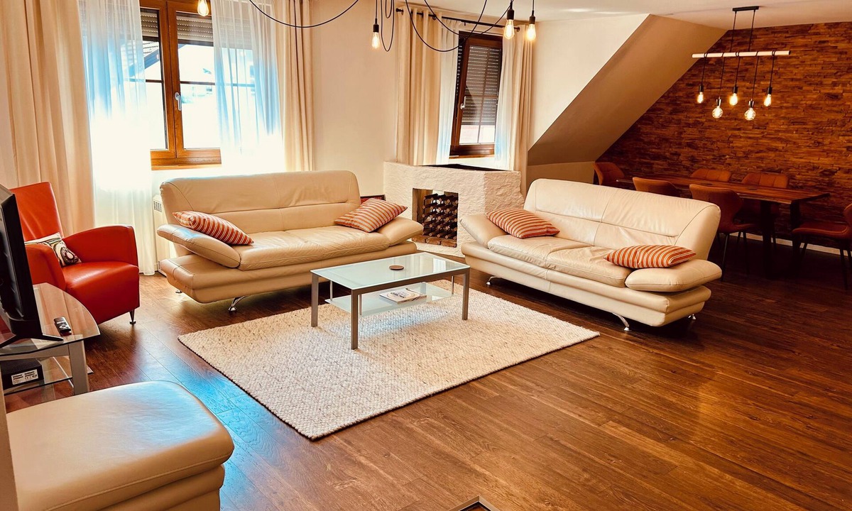 Mondsee Apartment | Spacious 3-bedroom apartment with AC in charming Mondsee